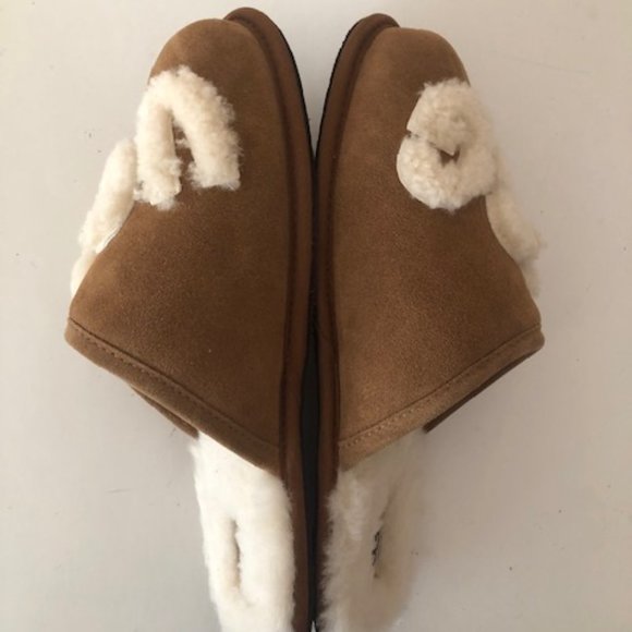 UGG Logo Scuff sheepskin slipper. NWT. 3D. Size: 10 - Picture 6 of 9